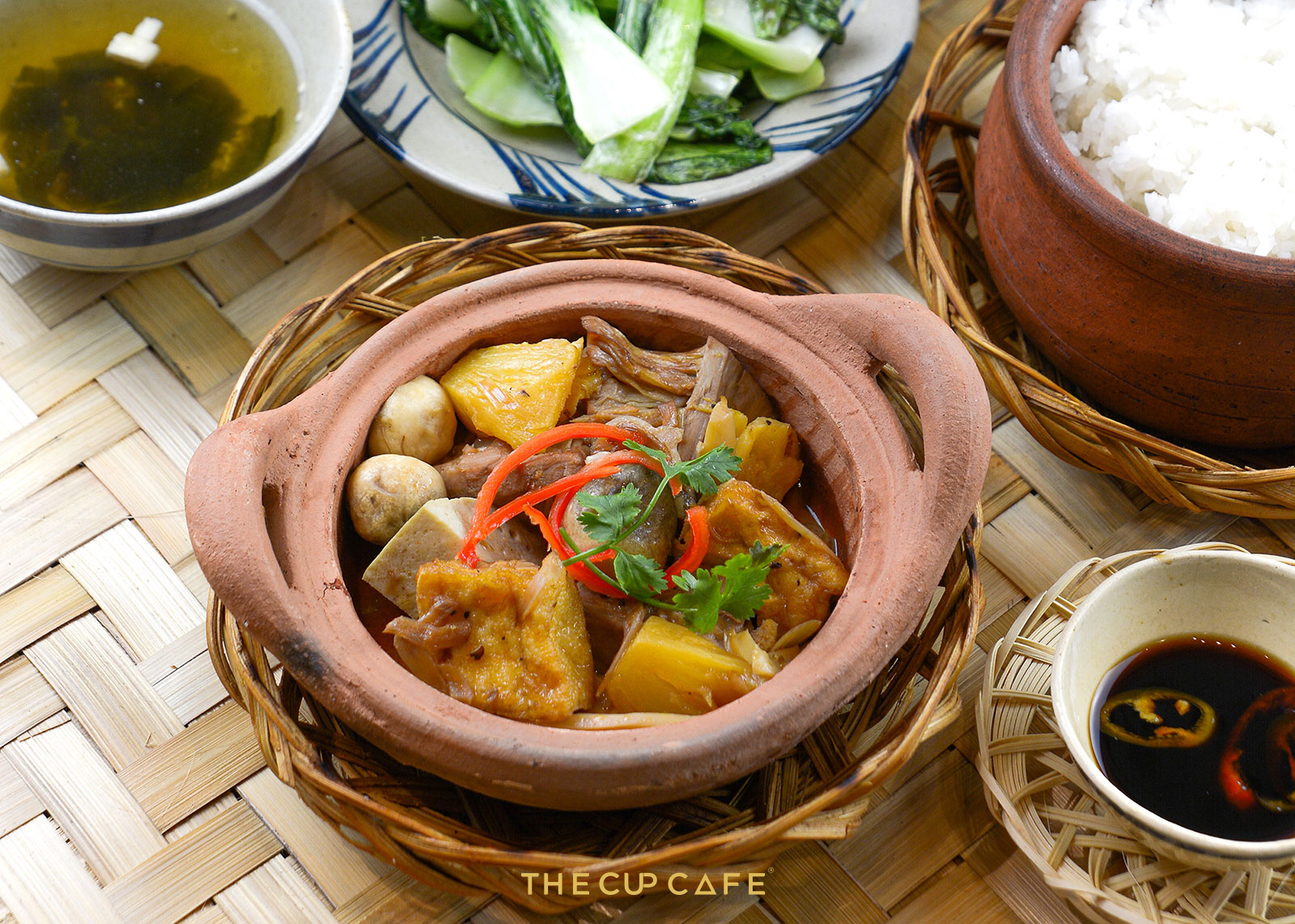 Cơm niêu chay - món thay đổi mỗi ngày